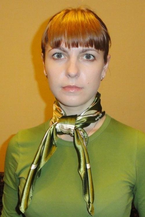 Как красиво завязать квадратный платок на шее. Как завязать платок на шее разными способами ?