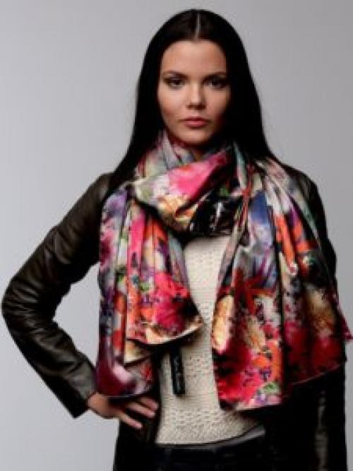 Как стильно завязать палантин. Как завязать палантин на шее разными способами