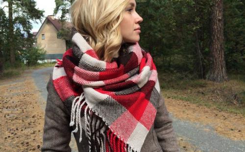 Как завязать палантин треугольником. Как красиво завязать палантин на голове и шее разными способами: фото и видео пошагово