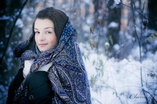 Какого размера должен быть платок для удобного ношения зимой. Теплый аксессуар - павлопосадский платок.