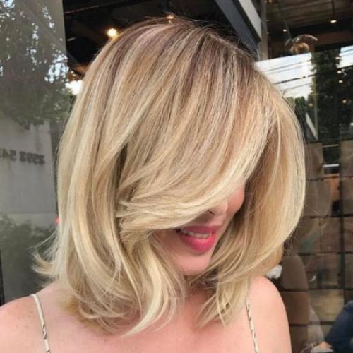 Какие женские стрижки на средние волосы будут самыми популярными в 2025 году. Модные женские стрижки 2025 года на средние волосы