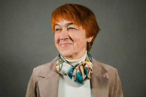 Какие способы завязывания теплого платка подходят для официальных мероприятий. 10 способов красиво завязать платок