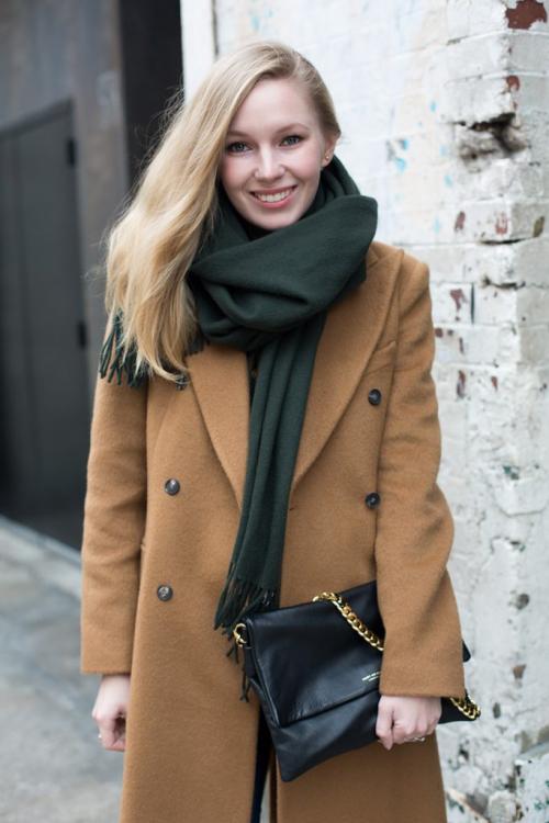 Как правильно носить шарф на голове зимой: советы по стилю и уюту 06 Как правильно носить шарф на голове зимой: советы по стилю и уюту 06