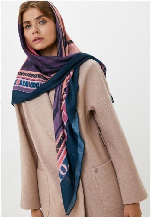 Как выбрать подходящий шарф для разных стилей одежды в 2025 году. Что в тренде сейчас?