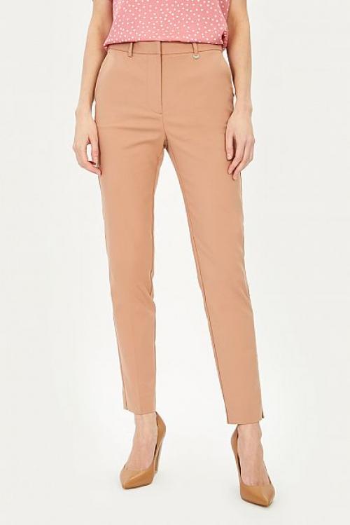 С чем носить коричневые кожаные брюки. Какой наряд подобрать под коричневые брючки 07