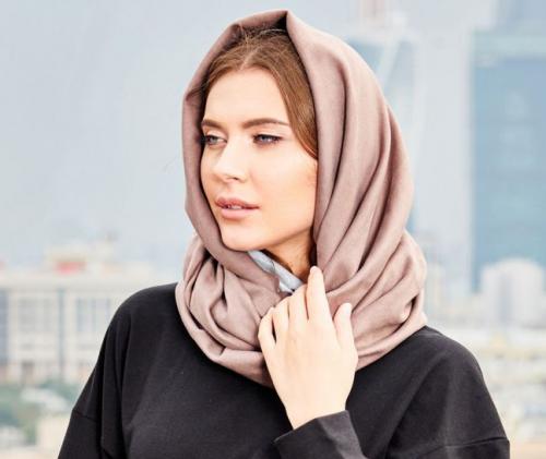 Как носить палантин на голове. 10 практичных идей, как носить палантин на голове