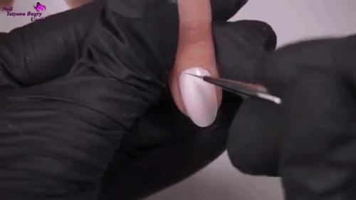 Гель-лак не держится на ногтях по вине мастера. Почему не держится гель-лак на ногтях по вине мастера