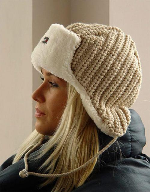 Модные вязаные шапки для женщин посл.  Фото модных вязаных шапок для женщин 50 лет, стильные виды и фасоны