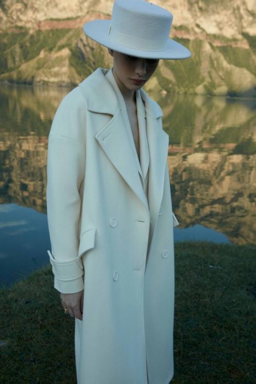 Гид по стилю: с чем носить зимнее пальто для создания модных образов 13 Гид по стилю: с чем носить зимнее пальто для создания модных образов 13