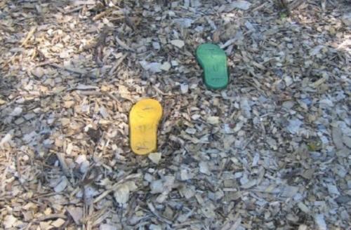 Как сделать уникальные цветочные горшки из старой обуви: идеи и советы 09