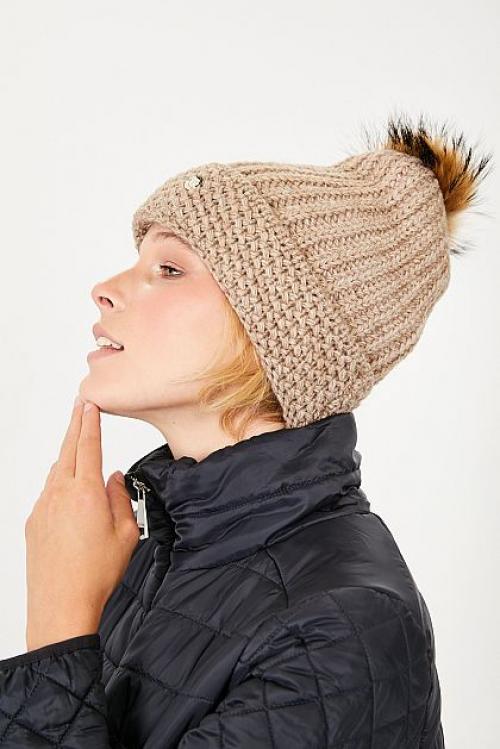 Как подобрать шапку по форме лица. Как женщине выбрать шапку по типу лица 18