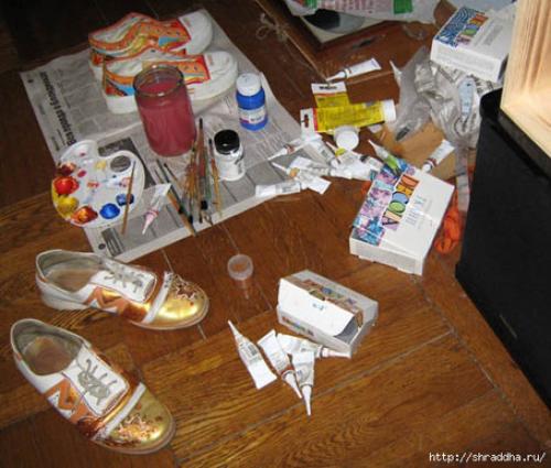 Какие материалы потребуются для росписи на резиновых сапогах. Роспись обуви акриловыми красками — чем закрепить рисунок на кроссовках или кедах