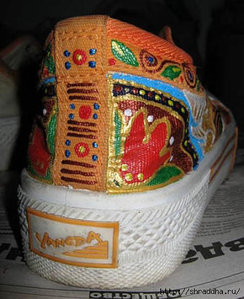 Какие материалы потребуются для росписи на резиновых сапогах. Роспись обуви акриловыми красками — чем закрепить рисунок на кроссовках или кедах