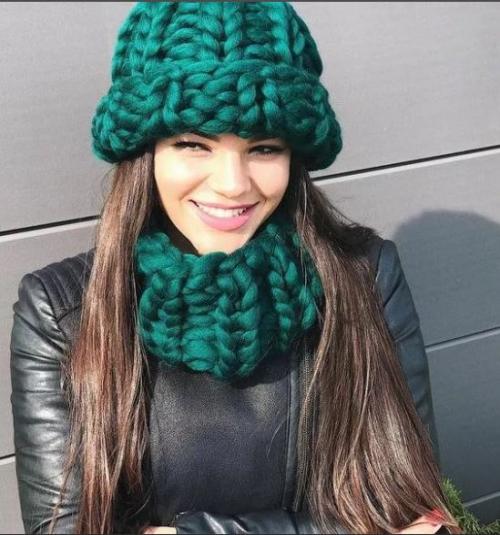 Объемная зимняя шапка спицами. 51 вязаная шапка, схема и описание