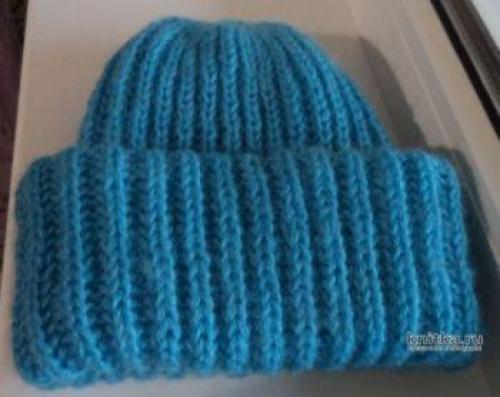 Простая шапка спицами красивой объемной резинкой. Классная подборка ШАПОК, связанных спицами резинкой