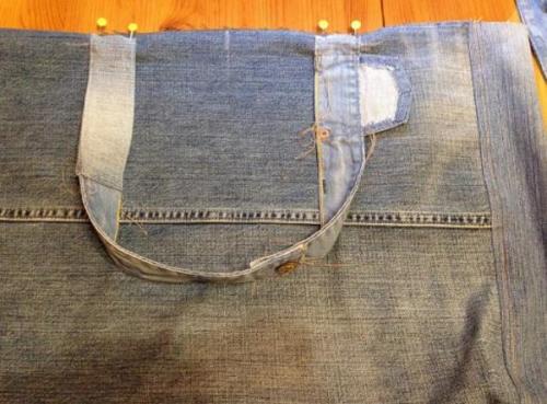 Как украсить джинсовую сумку. Сумка из джинсов. Как сделать своими руками из старых, выкройка, пошив, как украсить. Фото и видео