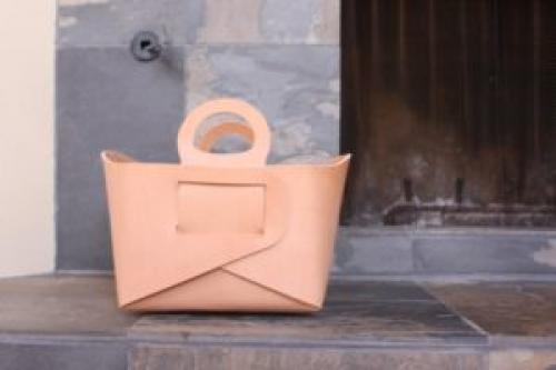 Что можно сделать из старой сумки. Что сделать из старой сумки