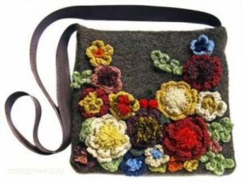 Как украсить сумку. Добавляем цвета