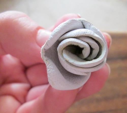 Роза из кожи своими руками, мастер-класс