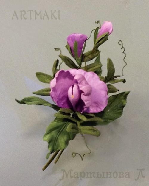 Цветы из кожи на сумку. 