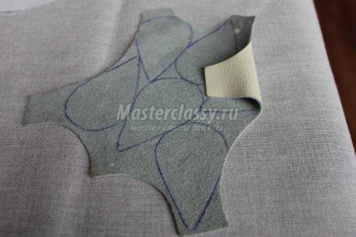 Цветы из кожи своими руками. Цветок из кожи на брошку 33