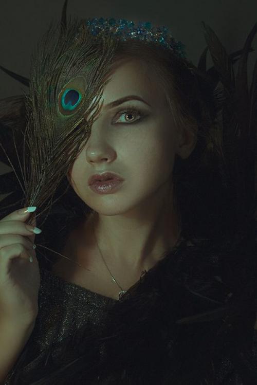 В феврале в будний день возьму пару девушек для портретных съемок у меня дома. 04