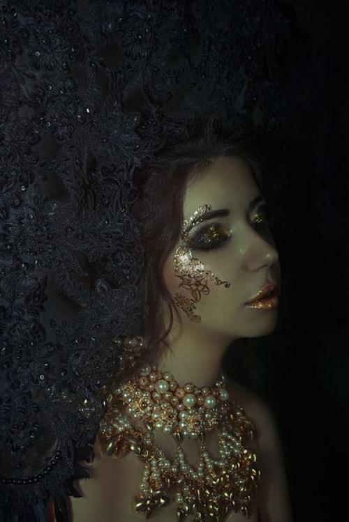 В феврале в будний день возьму пару девушек для портретных съемок у меня дома. 03