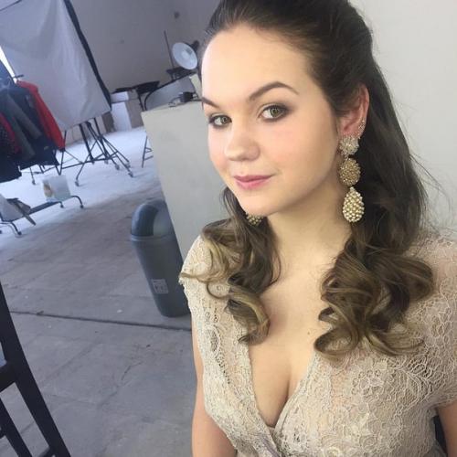 Резюме?   Москва.  Визажист. 01