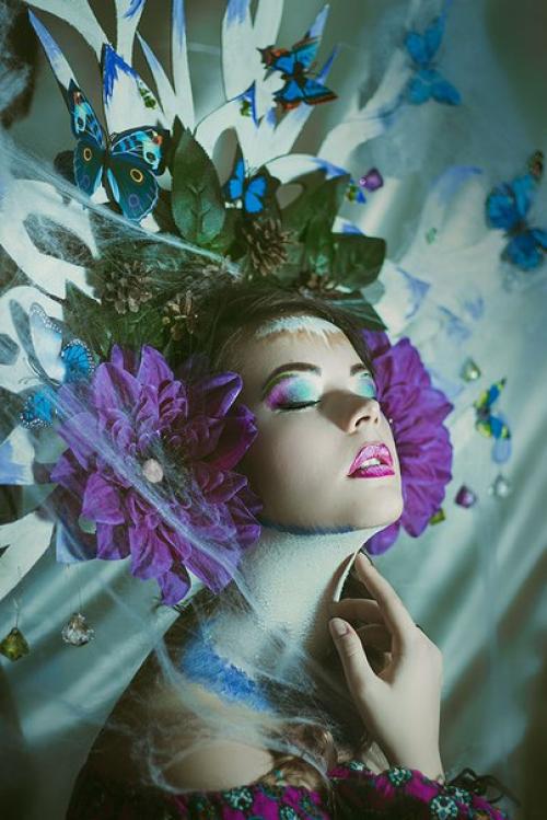 В феврале в будний день возьму пару девушек для портретных съемок у меня дома. 02