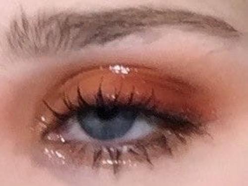 Модель.  Визажист и стилист по прическам на 31-е января нужен. 04