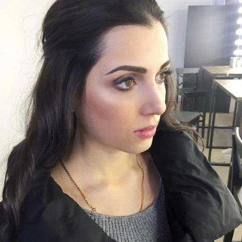 Резюме?   Москва.  Визажист. 02