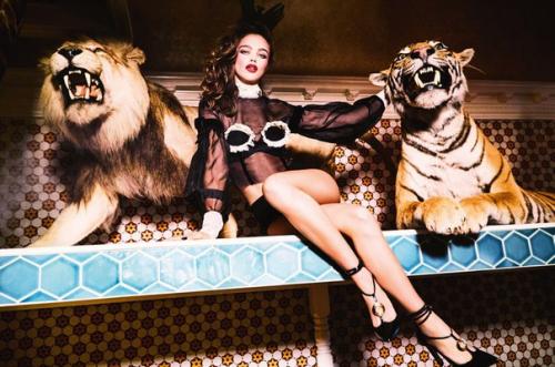 Natural Predator: Джена голдсак в фотосессии Эллен фон унверт для Numero Russia December 2016. 05