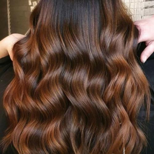 В 2024 году модные тенденции окрашивания волос включают в себя несколько интересных направлений. 05 В 2024 году модные тенденции окрашивания волос включают в себя несколько интересных направлений. 05