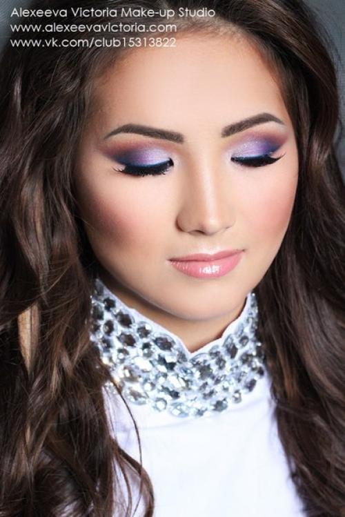 Милые девушки требуется модель на макияж и прическу на среду (13 октября) на 15. 03