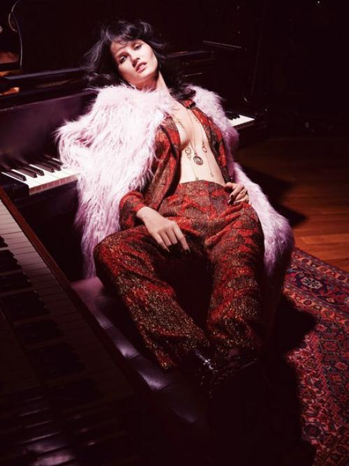Glam Rock: Кэтлин аас в фотосессии дьюсана релжина для Vogue Mexico October 2015. 01