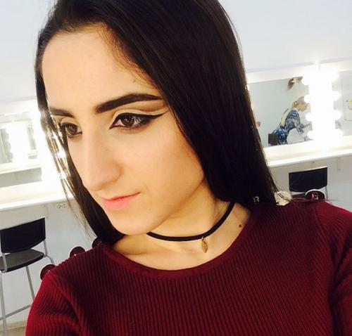 Дорогие девушки, мы предлагаем услуги стилиста - визажиста? 06