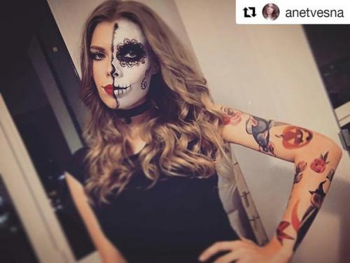 Согласно календарю Halloween еще не наступил, но многие заведения Санкт-петербурга уже провели тематические вечеринки в честь этого праздника. 01