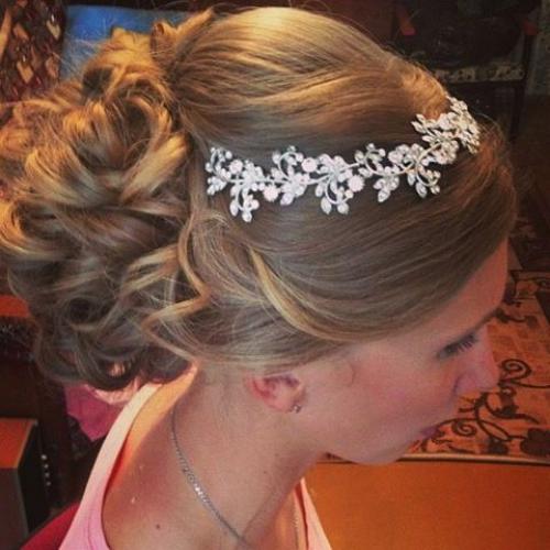 Предлагаю услуги:  - Свадебные прически;. 02