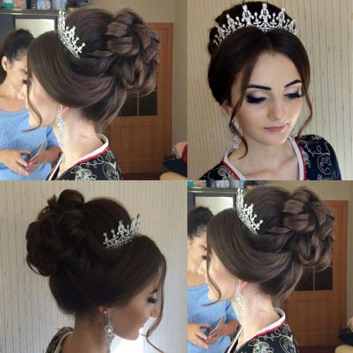 Дорогие девушки сертифицированный мастер предлагает услуги визажиста, стилиста по прическам. 02