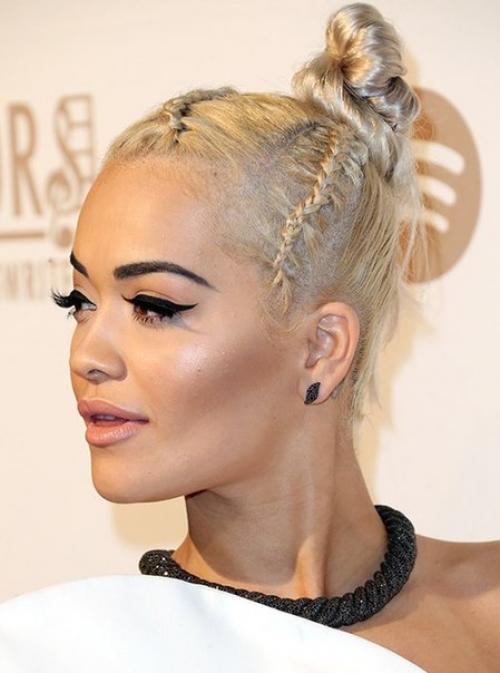 Будь в тренде: 10 высоких причесок звезд, которые нужно повторить? 09