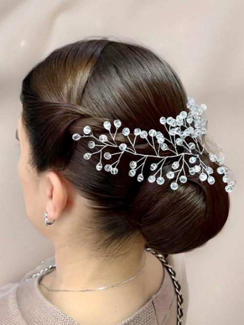 Элегантный торжественный образ и ни одной лишней детали. 01