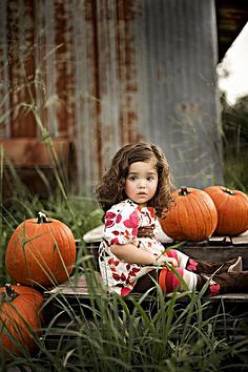 Девушки, приглашаю вас и ваших близких и любимых на осеннюю фотосессию, которая будет проходить в фотостудии 30 октября. 07