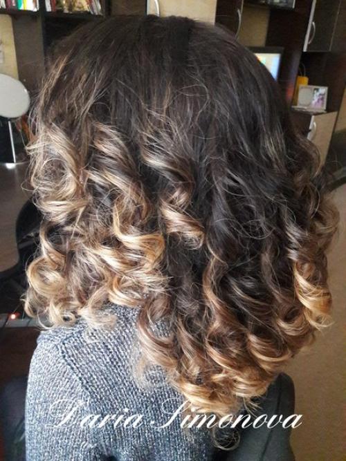 В предверии новогодних праздников и фотосессий спешу предложить вам свои услуги стилиста - визажиста. 01