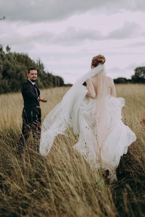 Создать свадебную фотосессию на природе проще простого. 04 Создать свадебную фотосессию на природе проще простого. 04