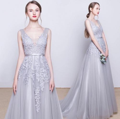 Очаровательные наряды ждут вас 1 и 8 декабря на съемках в @Royalphotobeauty! 01