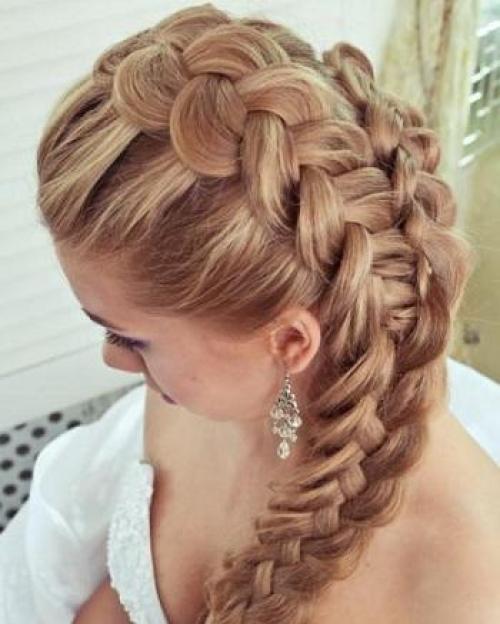 Милые дамы. Я сертифицированный мастер стилист - визажист, со стажем 1, 8 лет, решила обновить и пополнить своё портфолио. 01