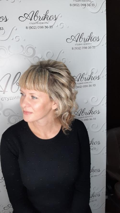 Праздничные вечерние прически 2020-2021: 01 Праздничные вечерние прически 2020-2021: 01