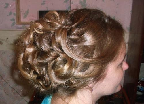 Услуги парикмахера визажиста предлагаю. 01