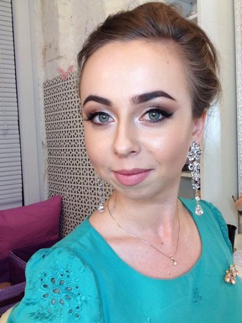 Девочки?  Нужны модели на профессиональный макияж и прическу/укладку? 04