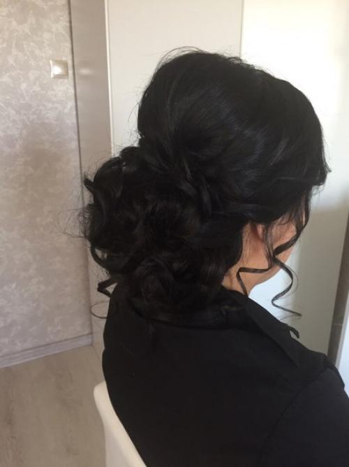 Дорогие девушки!  Свадебные прически (предварительная прическа). 02